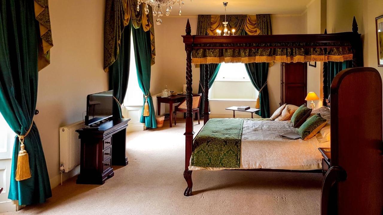 Penzion Boulston Manor Haverfordwest Exteriér fotografie