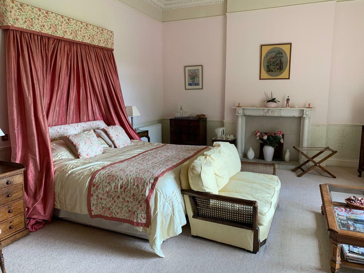 Penzion Boulston Manor Haverfordwest Exteriér fotografie